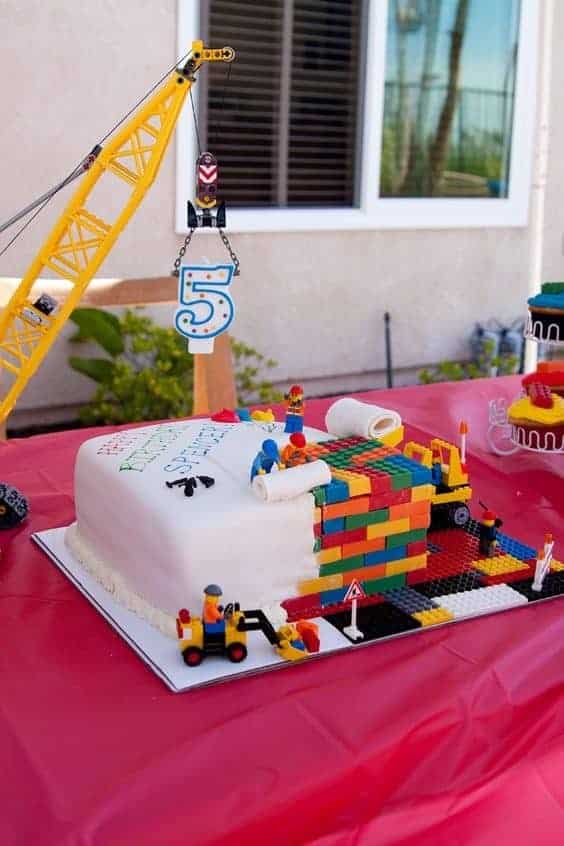 19 | LEGO CONSTRUCTION CAKE