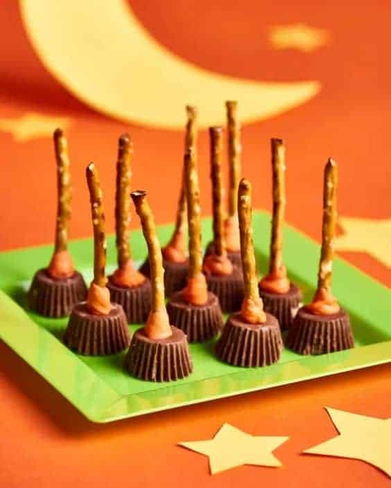 18 | REESES PEANUT BUTTER CUP BROOMSTICKS