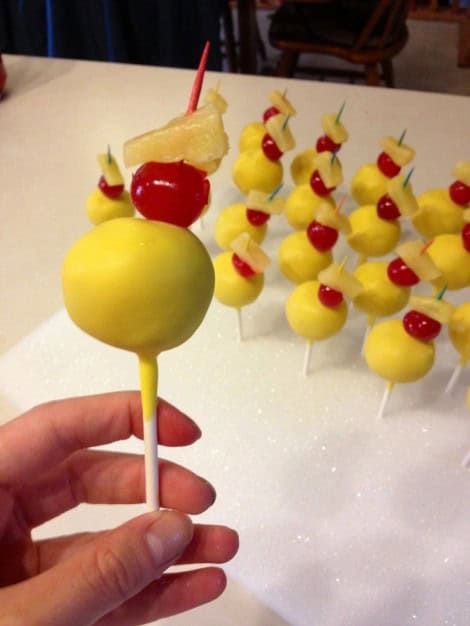 13 | PINEAPPLE UPSIDE DOWN CAKE POP