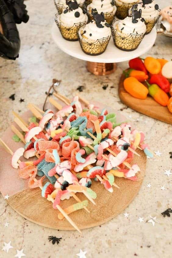 07 | HALLOWEEN CANDY SKEWERS