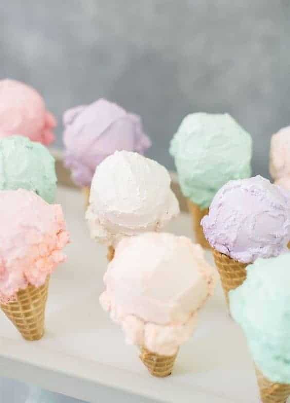 29 | PASTEL BUTTERCREAM CUPCAKE CONES