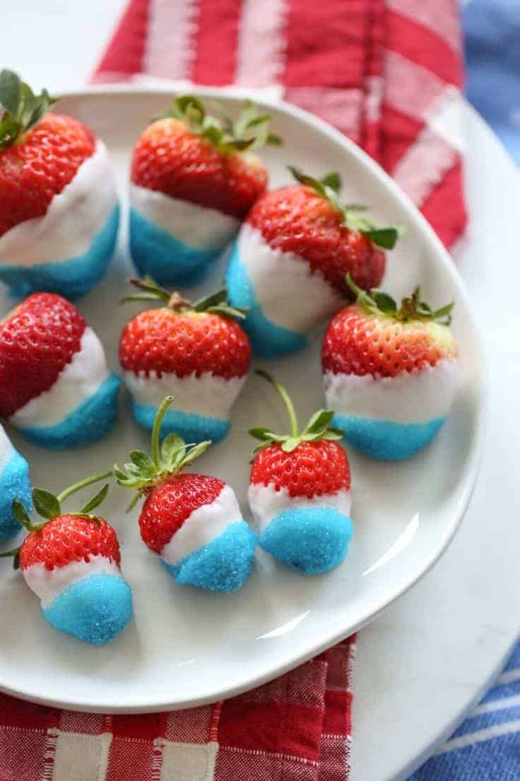 16 | RED WHITE & BLUE CHOCOLATE COVERED STRAWBERRIES