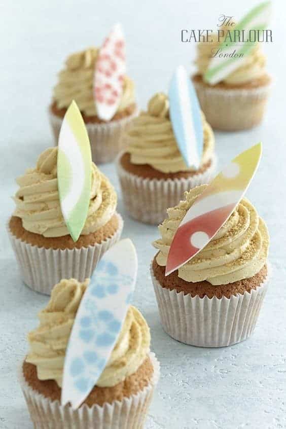 25 | SURFBOARD CUPCAKES