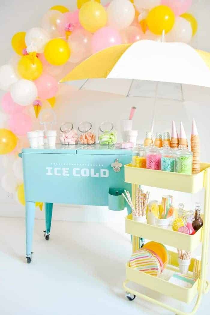 02 | ICE COLD ICE CREAM CART