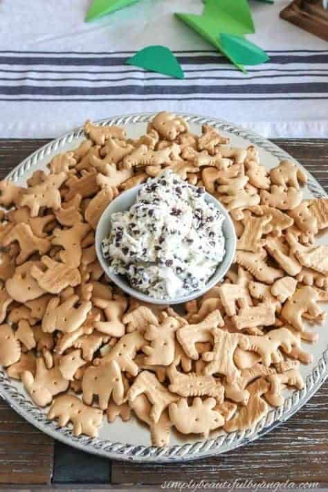 22 | ANIMAL CRACKER PARTY DIP