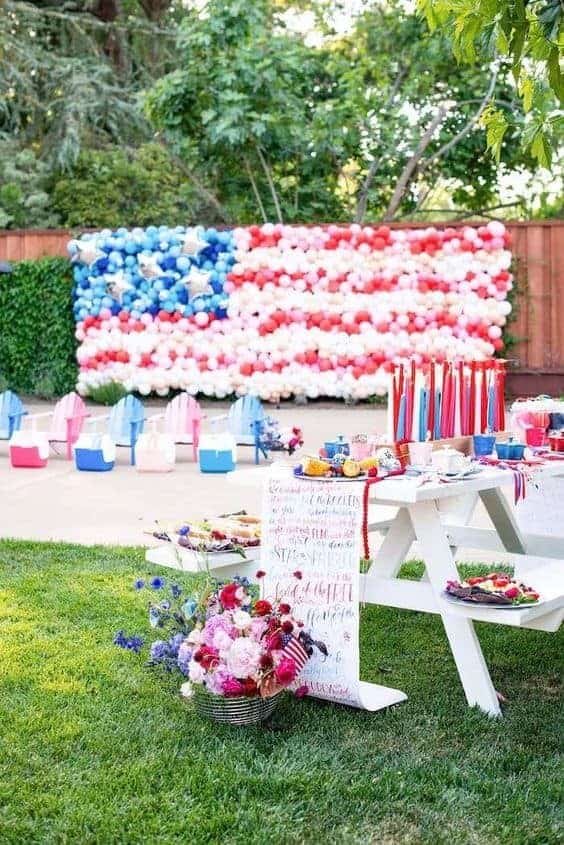 15 | AMERICAN FLAG BALLOONS