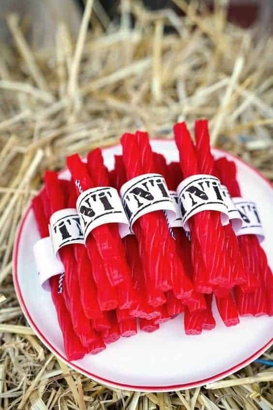 13 | TNT LICORICE BUNDLES