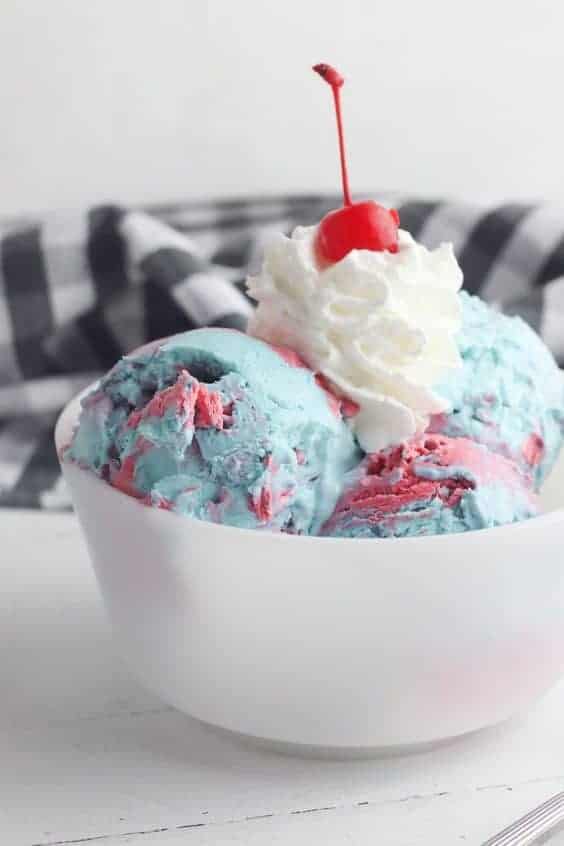 18 | RED WHITE AND BLUE ICE CREAM