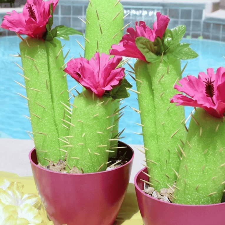 04 | DIY POOL NOODLE CACTUS CENTERPIECE