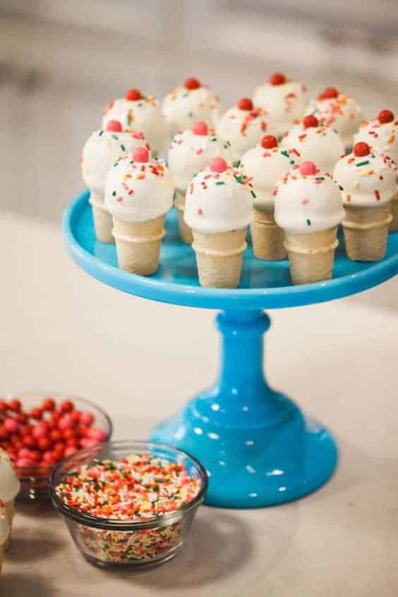 07 | ICE CREAM CONE CAKE POPS