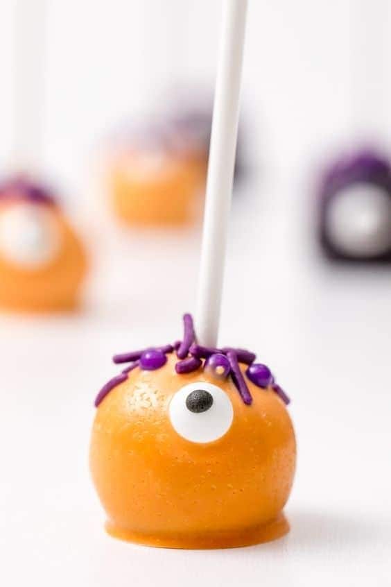 10 | MONSTER CAKE POPS