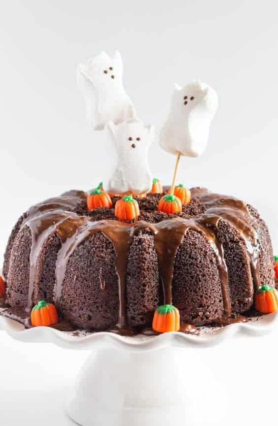 15 | EASY HALLOWEEN BUNDT CAKE