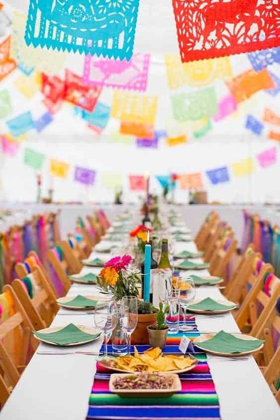 07 | MEXICAN BLANKET TABLECLOTH AND RUNNERS