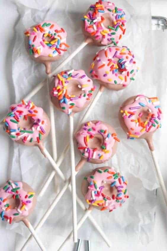 23 | DOUGHNUT CAKE POPS