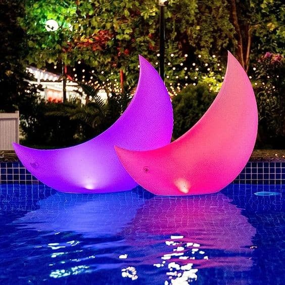 07 | FLOATING SOLAR POOL LIGHTS