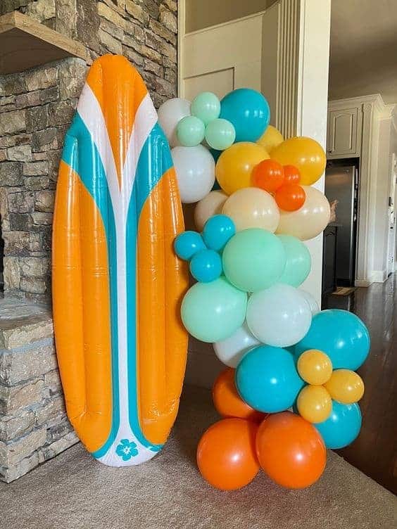 10 | INFLATABLE SURFBOARD