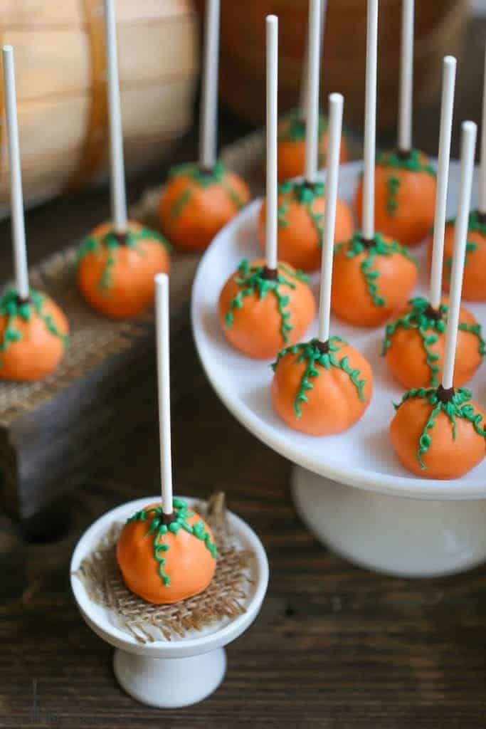 14 | PUMPKIN CAKE POP