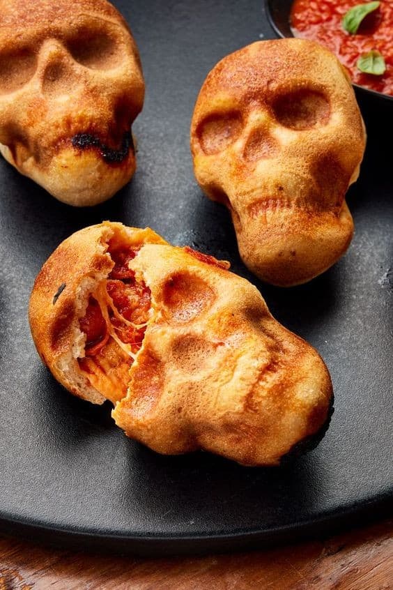 29 | PIZZA SKULLS