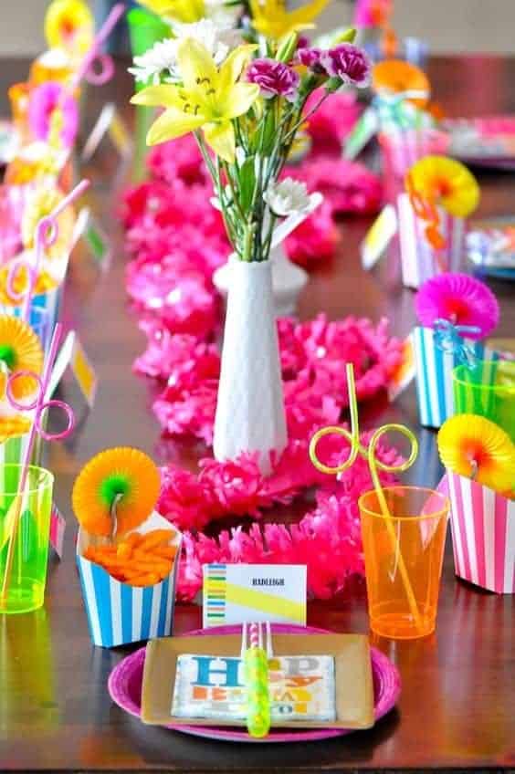 07 | NEON TABLE SETTING