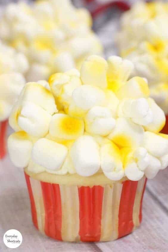 17 | POPCORN CUPCAKES