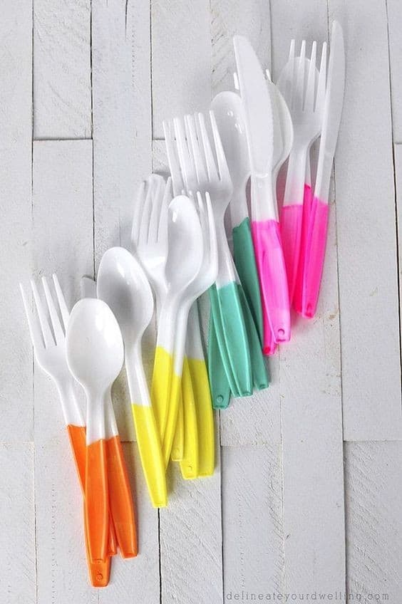 16 | COLORFUL CUTLERY