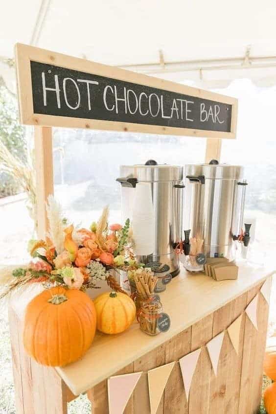 03  HOT CHOCOLATE BAR