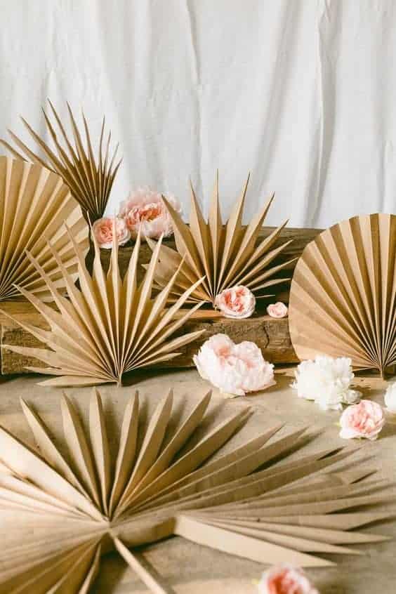 13 | DIY PAPER PALMS