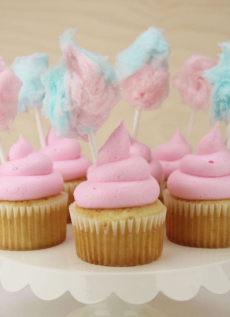 20 | COTTON CANDY CUPCAKES