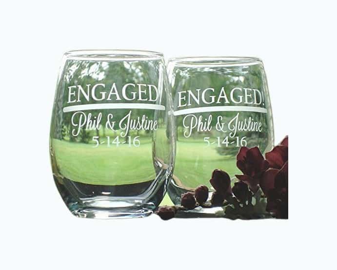 Engaged Couple Glasses Set