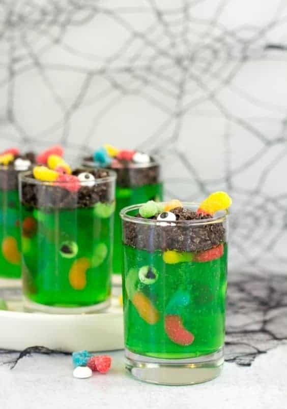 15 | HALLOWEEN JELLO WORM CUPS