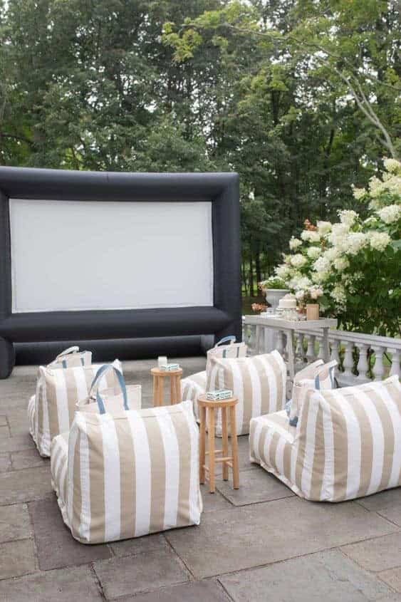 02 | OUTDOOR MOVIE PREMIERE