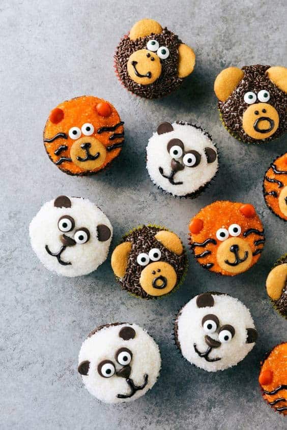 15 | JUNGLE ANIMAL CUPCAKES