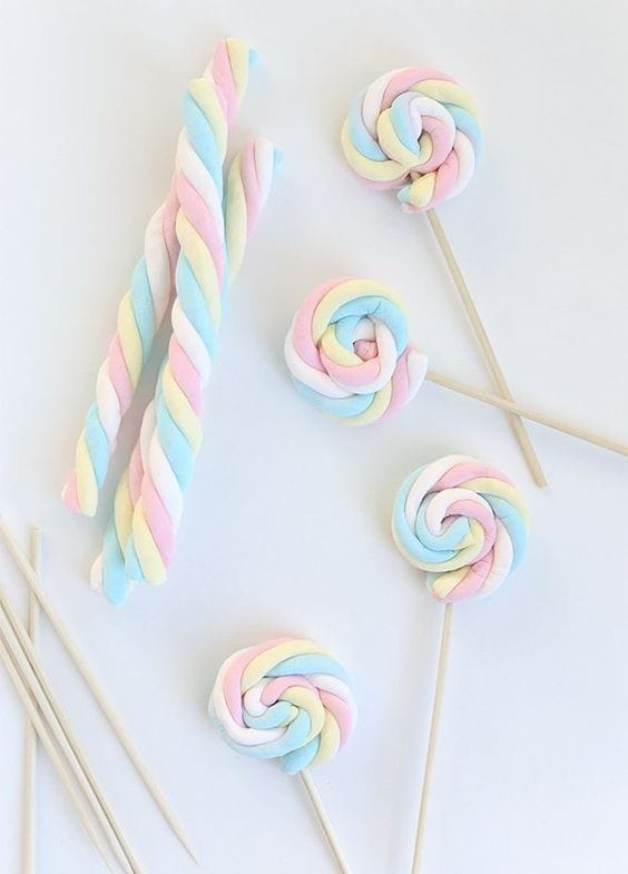 28 | DIY MARSHMALLOW POPS