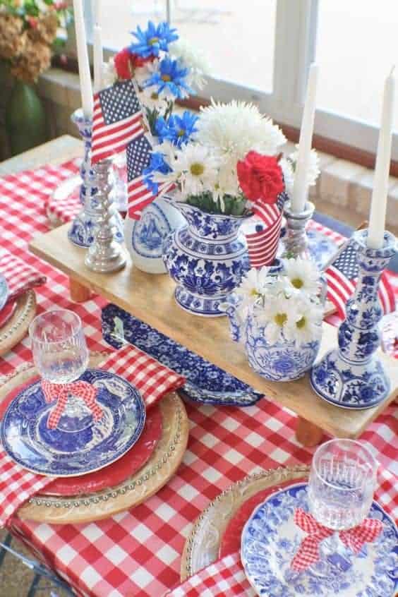 04 | VINTAGE BLUE & WHITE CHINA